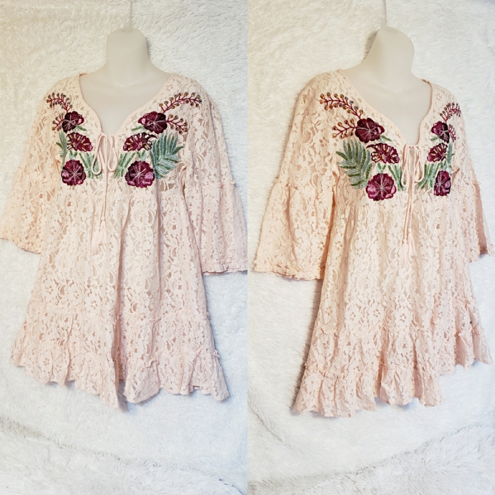 Guess Bell Sleeve Floral Lace Mini Dress - Picture 4 of 10